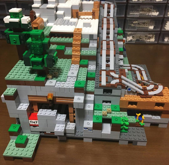 2688PCS Miniecraft The Mountain Cave Compatible 21137 EU