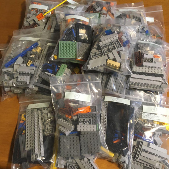 2688PCS Miniecraft The Mountain Cave Compatible 21137 EU